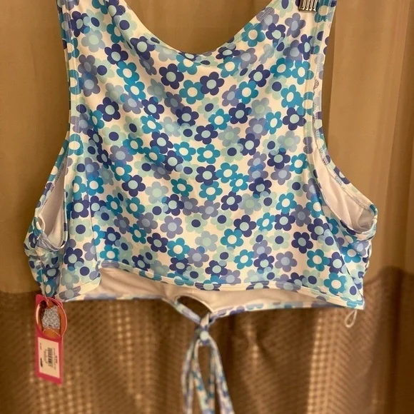 High Neck Wrap Crop Top - Picture 3 of 4